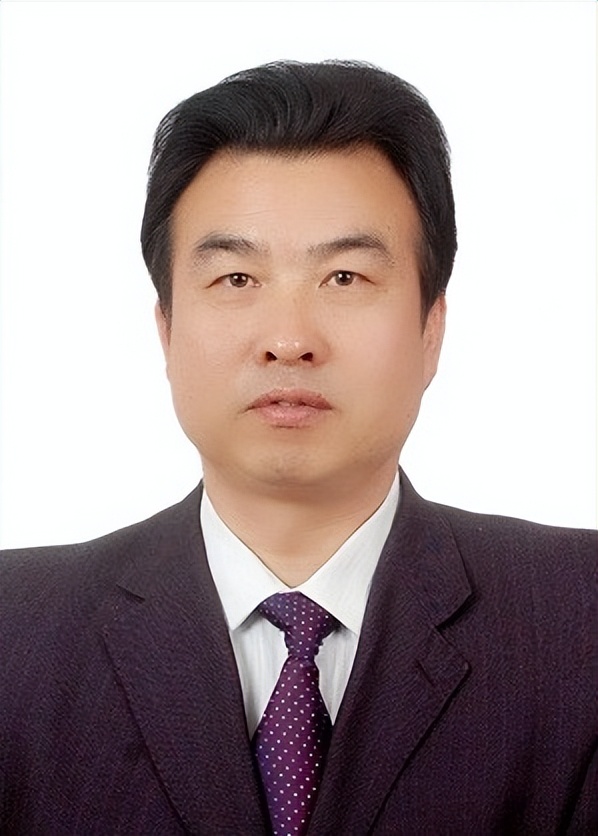 40年前读中师，八六届（2）班曾有两位班主任