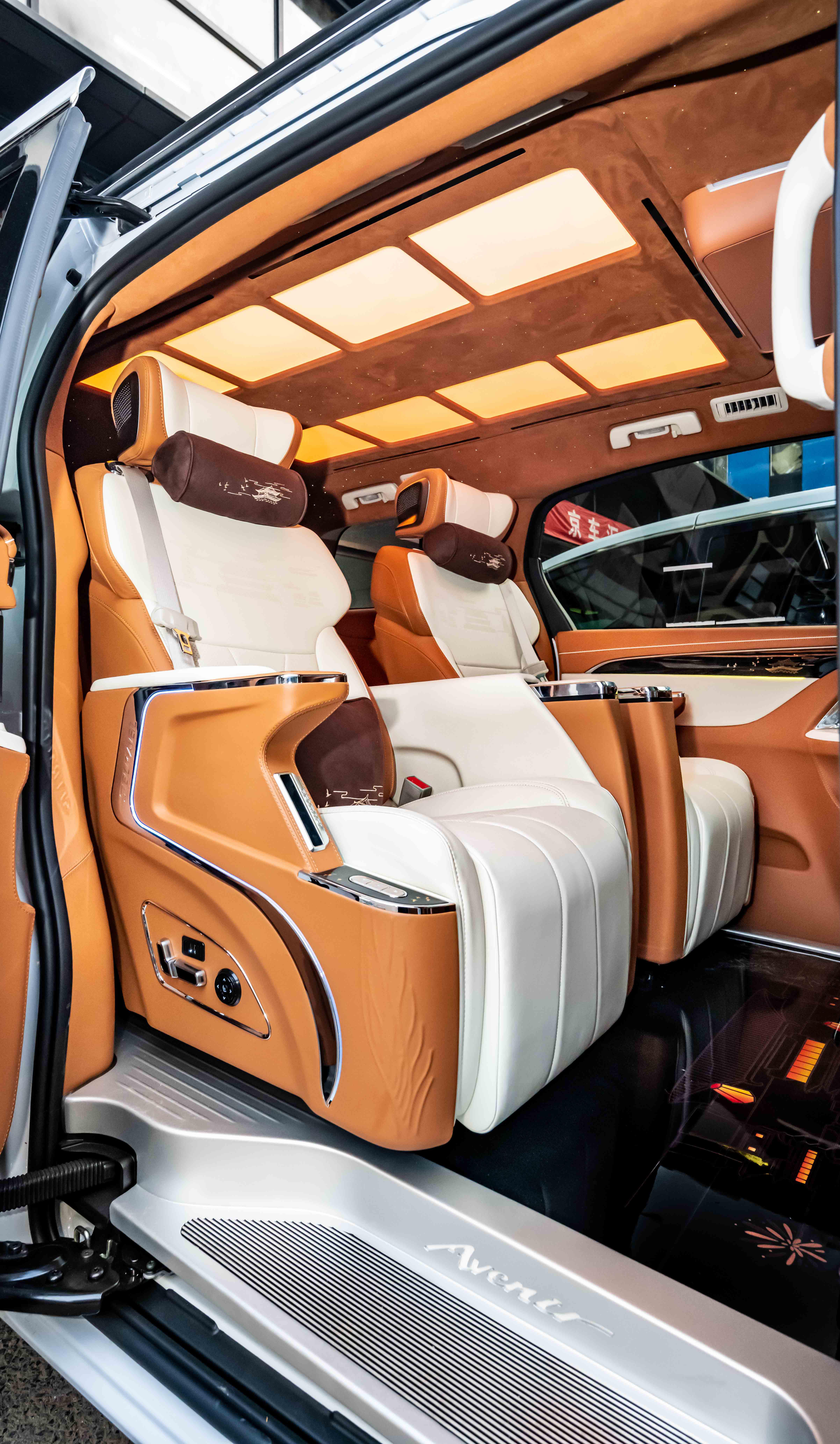 别克gl8改装大唐盛世,别克gl8大唐盛世帝王蓝