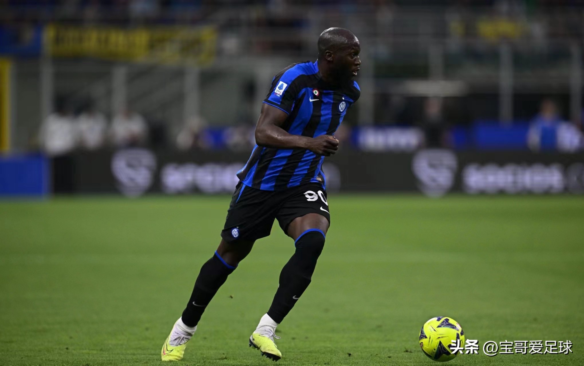 卢卡库女友劳塔罗,劳塔罗婚礼卢卡库去了么