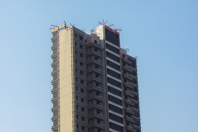 我，年薪20万，19年在惠州买下200万的房子，如今以130万也卖不掉