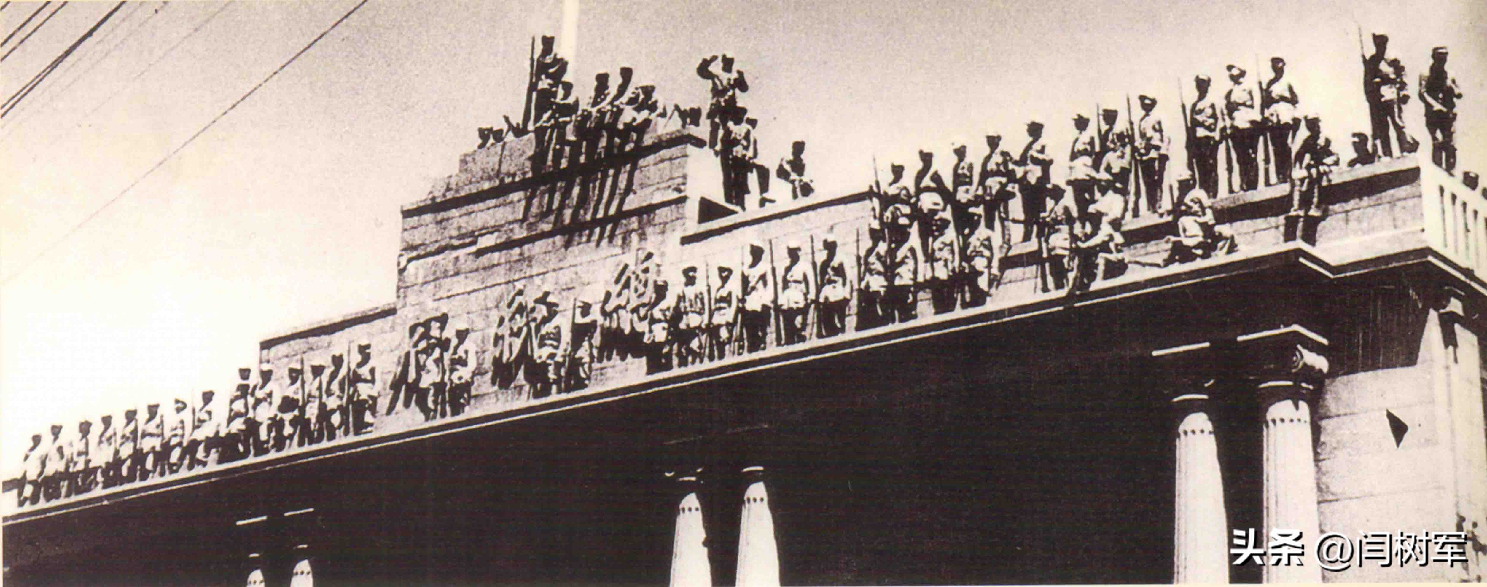 言简意赅通俗生动，首席记者笔下惊花；毛主席：挥写惊天的新闻稿