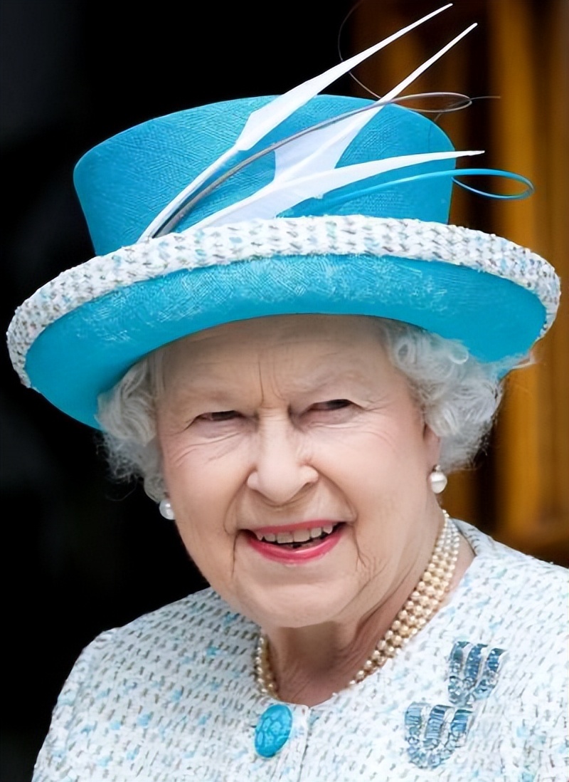 女王珠宝遗产给凯特还是夏洛特,女王遗产谁继承