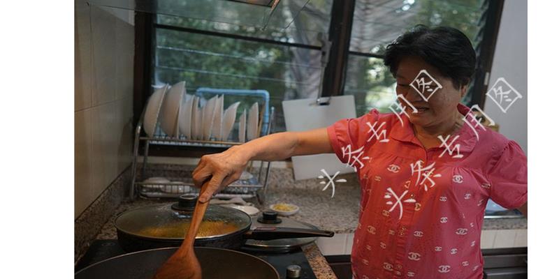 儿媳坐月子婆婆不管不顾金牌调解,儿媳坐月子遭婆婆冷漠对待