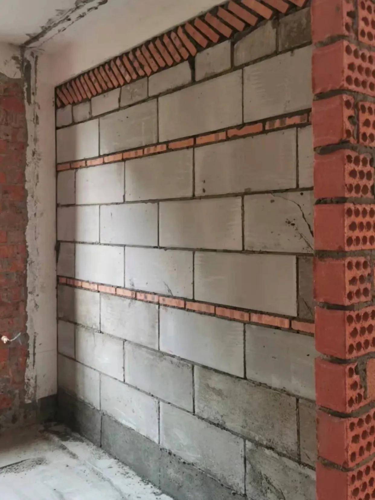 砖砌墙和轻钢龙骨隔墙的优劣对比,轻钢龙骨墙和砖砌墙哪个好