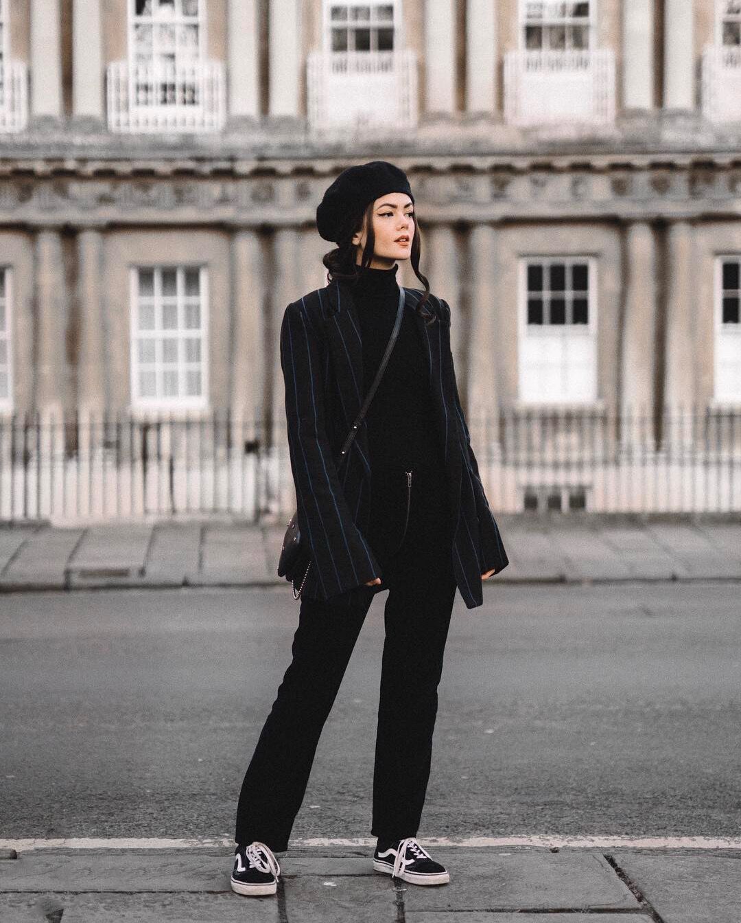 小脸短发又显女人味的发型,气质干练有女人味短发女神