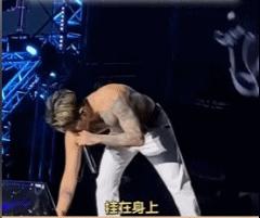 韩国明星来华捞金，要求女粉化妆，网友：这是开演唱会还是选妃？