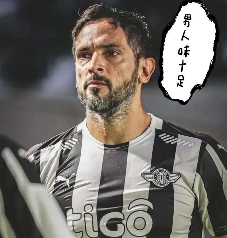 圣克鲁斯踢球集锦,圣克鲁斯最帅照片