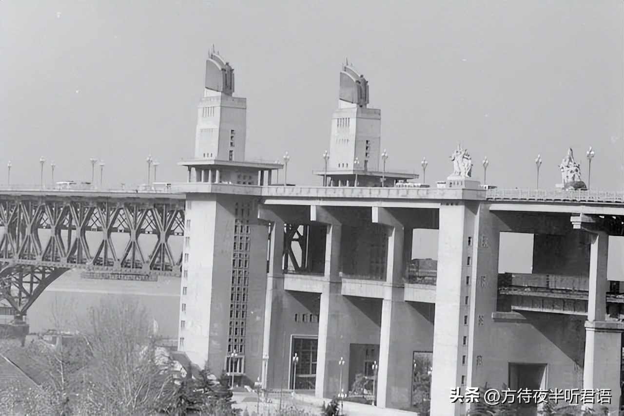 九十年代南京城老照片,以前的南京城的老照片