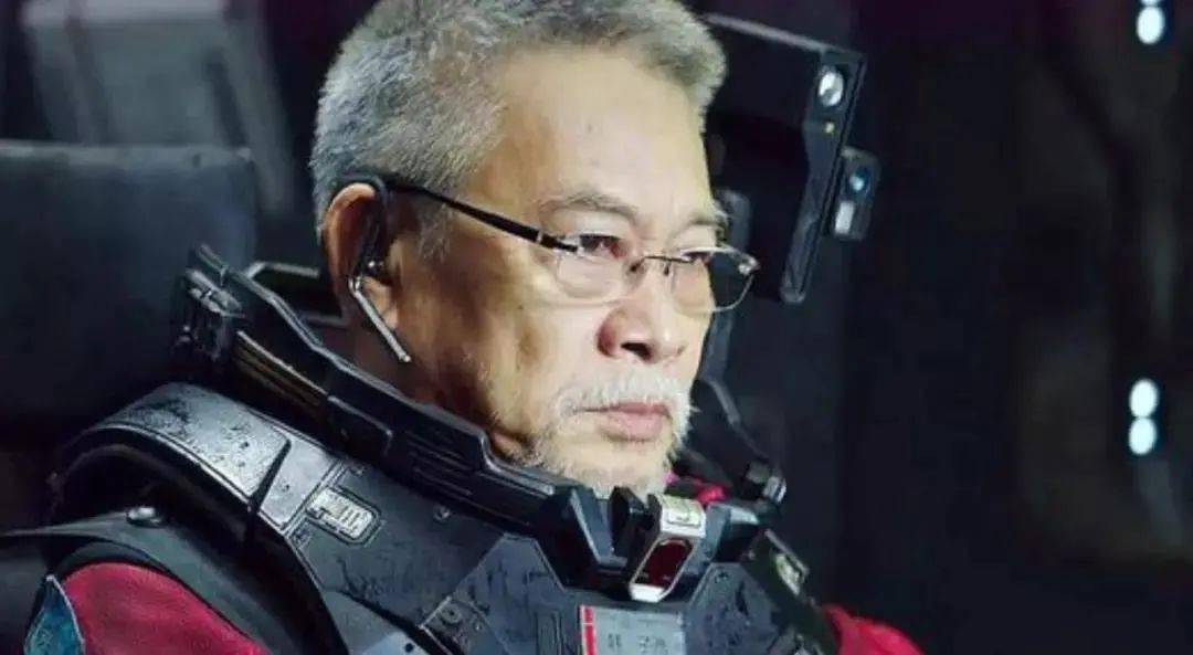 吴孟达黄金配角无奈哭的片段,吴孟达黄金右脚被打断