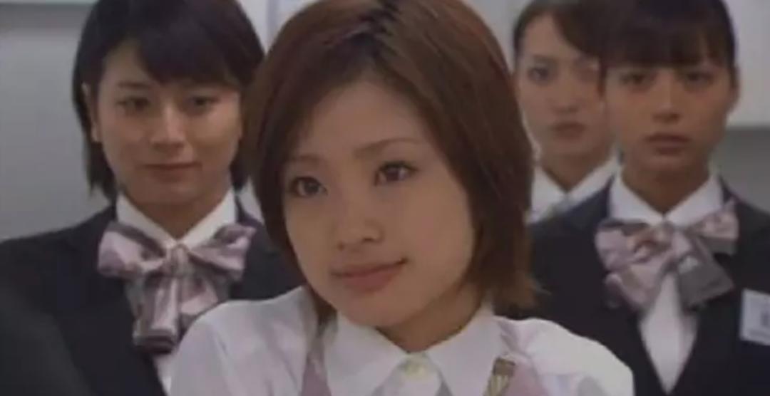 日系三线女星高清写真图,日本十大女神级女星面部特写