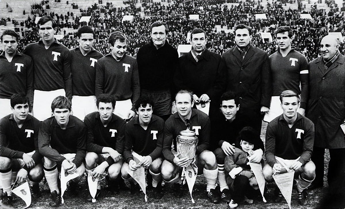 鍓嶉攱406,406鍙疯繍鍔ㄥ憳