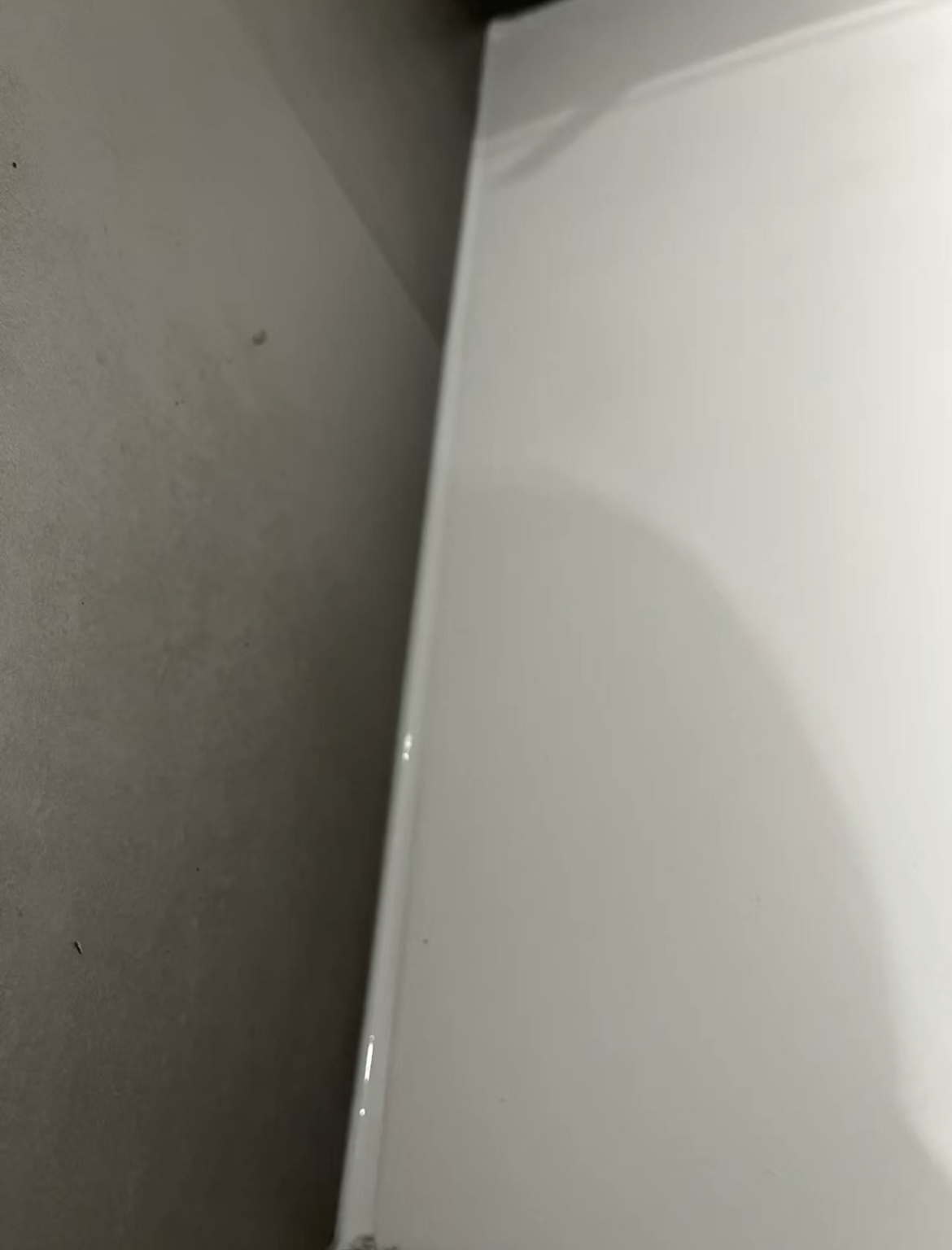 装修好了如何补救多余的孔,装修留下的缝隙有必要处理吗