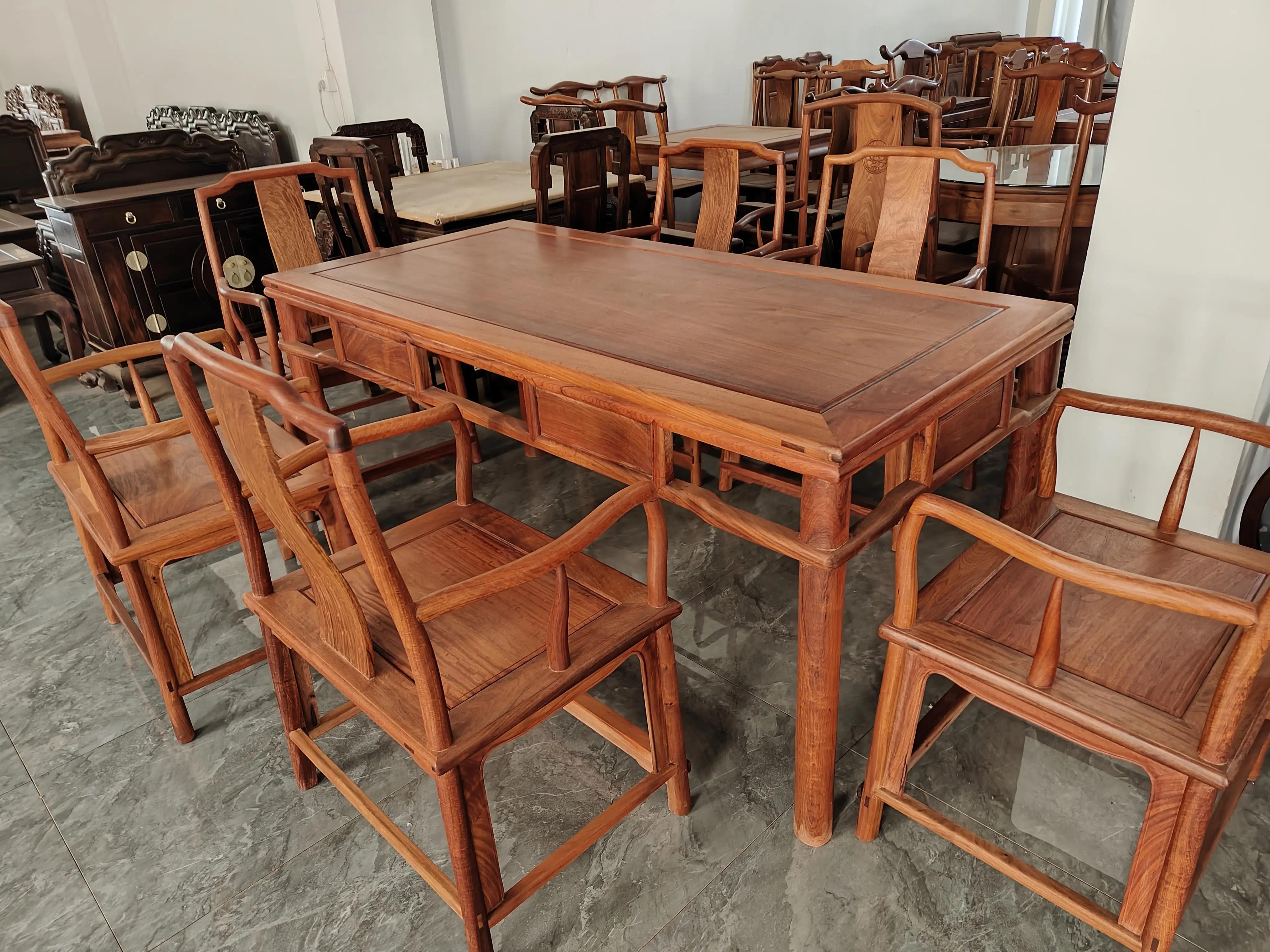 非洲酸枝真的不是红木，它很重，比一般红木重，但是重...