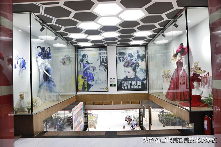 阜阳可靠的影楼化妆培训机构排名,阜阳影楼化妆培训学校推荐