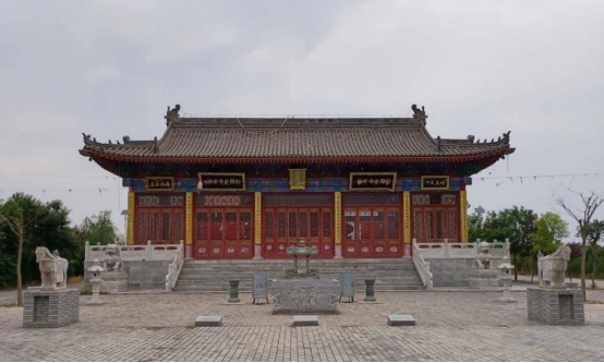 70后广东老板晒藏酒，竟因便宜引“群嘲”，行家：人家才是真识货