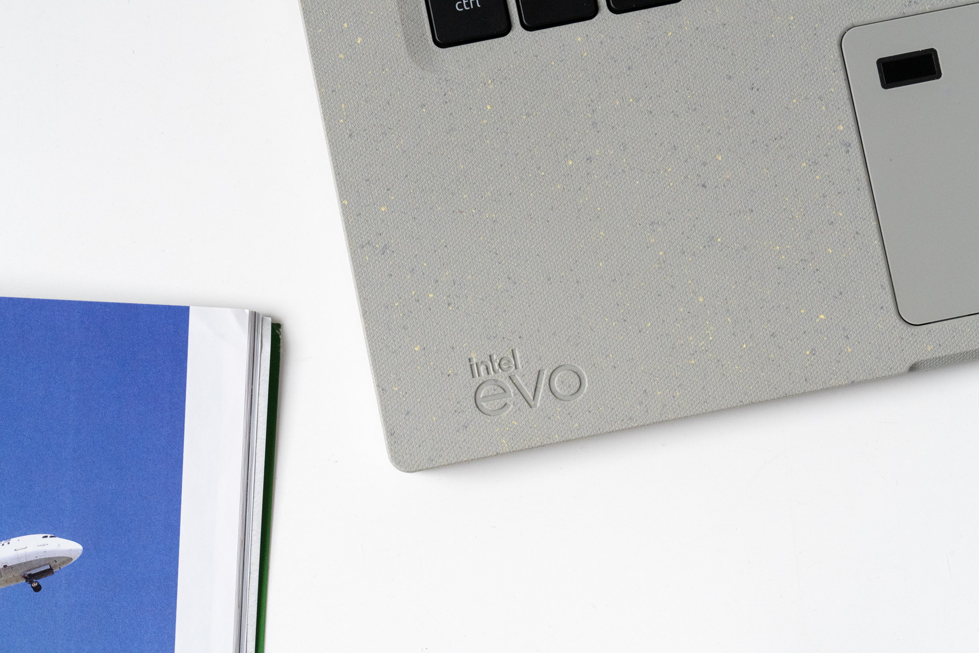 如此实用，环保“本”该如此：宏碁·未来蜂鸟轻薄环保电脑