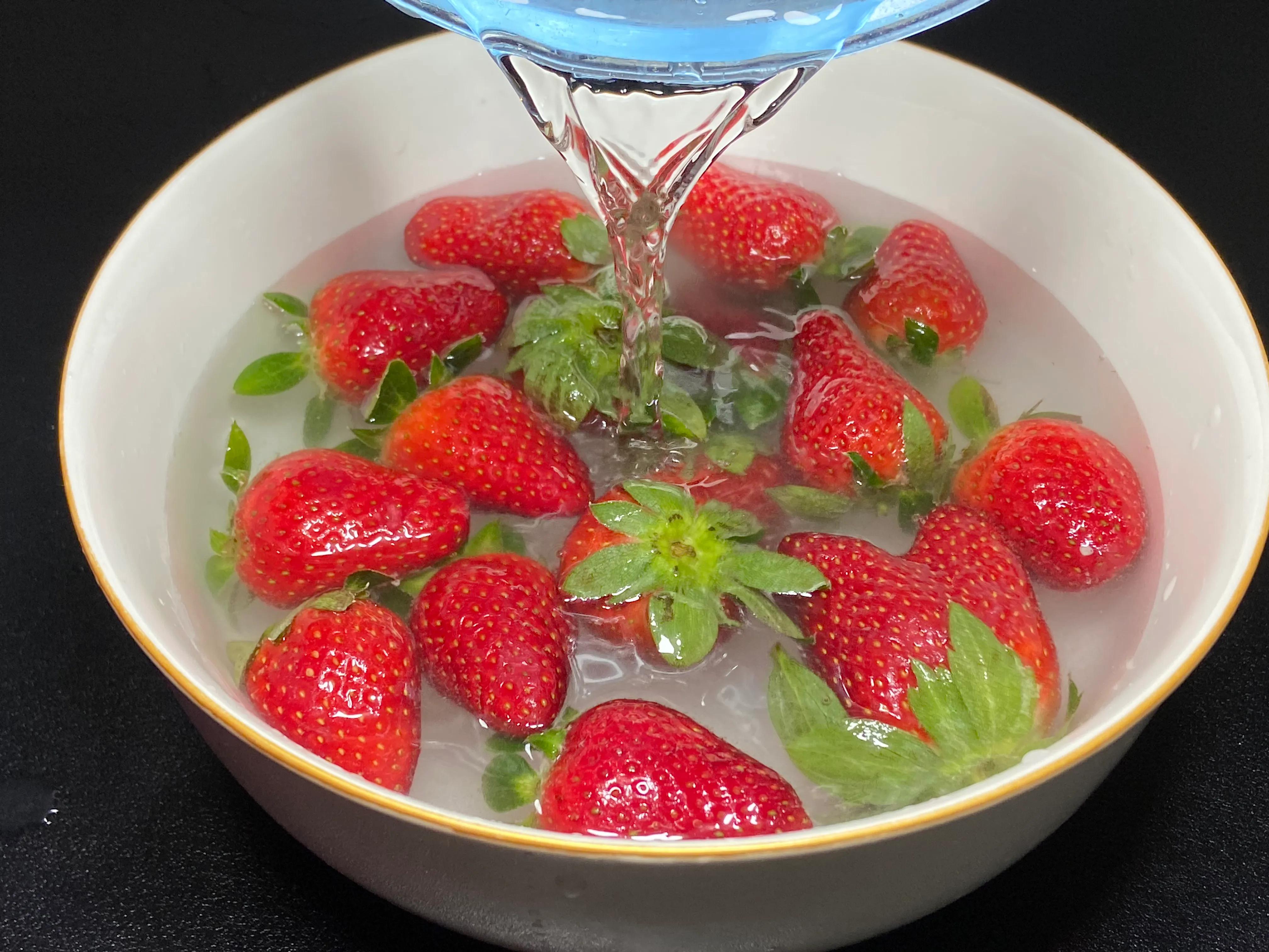 草莓怎么洗去除农药和虫卵,草莓用盐洗才能洗干净