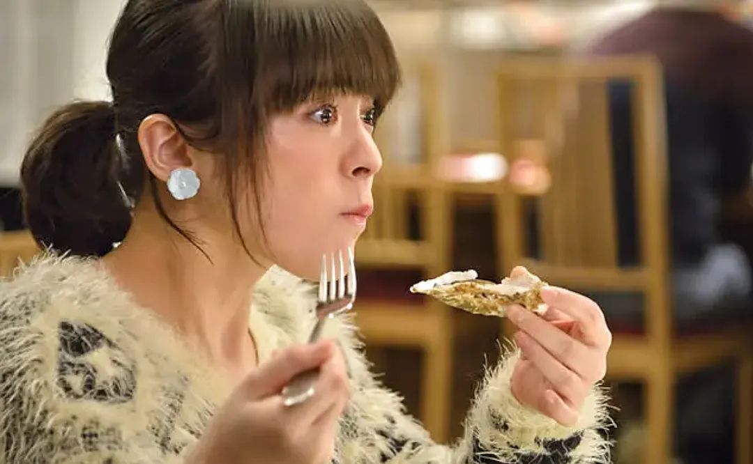 极端减肥引发暴食症怎么治疗,因为减肥患上了焦虑症