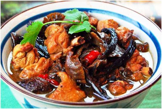 上海三口人去东北喝喜酒，随礼800，开席后乐了：东北兄弟真豪横