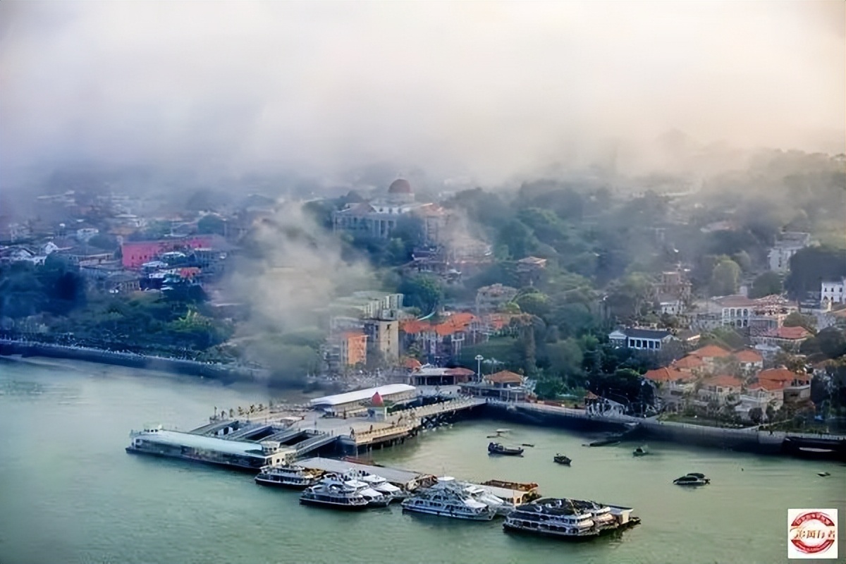 2023年2月11-19追风行者自驾永定土楼-鼓浪屿-九曲溪9日游招募中