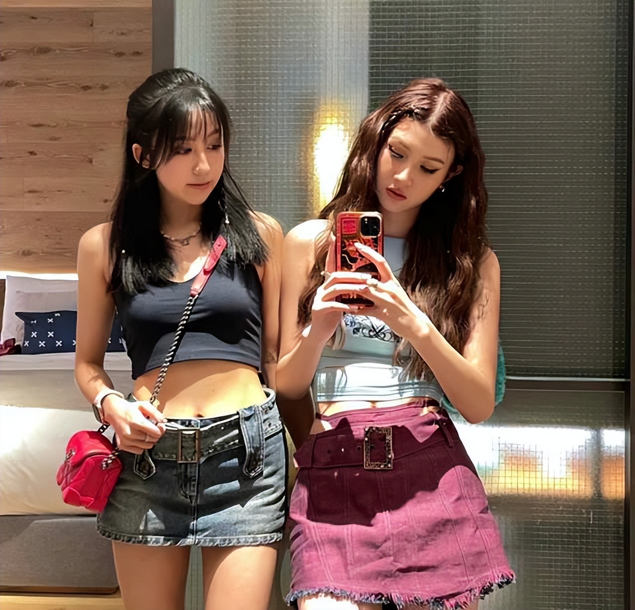 韦世豪老婆吴雅家世,韦世豪和老婆秀恩爱