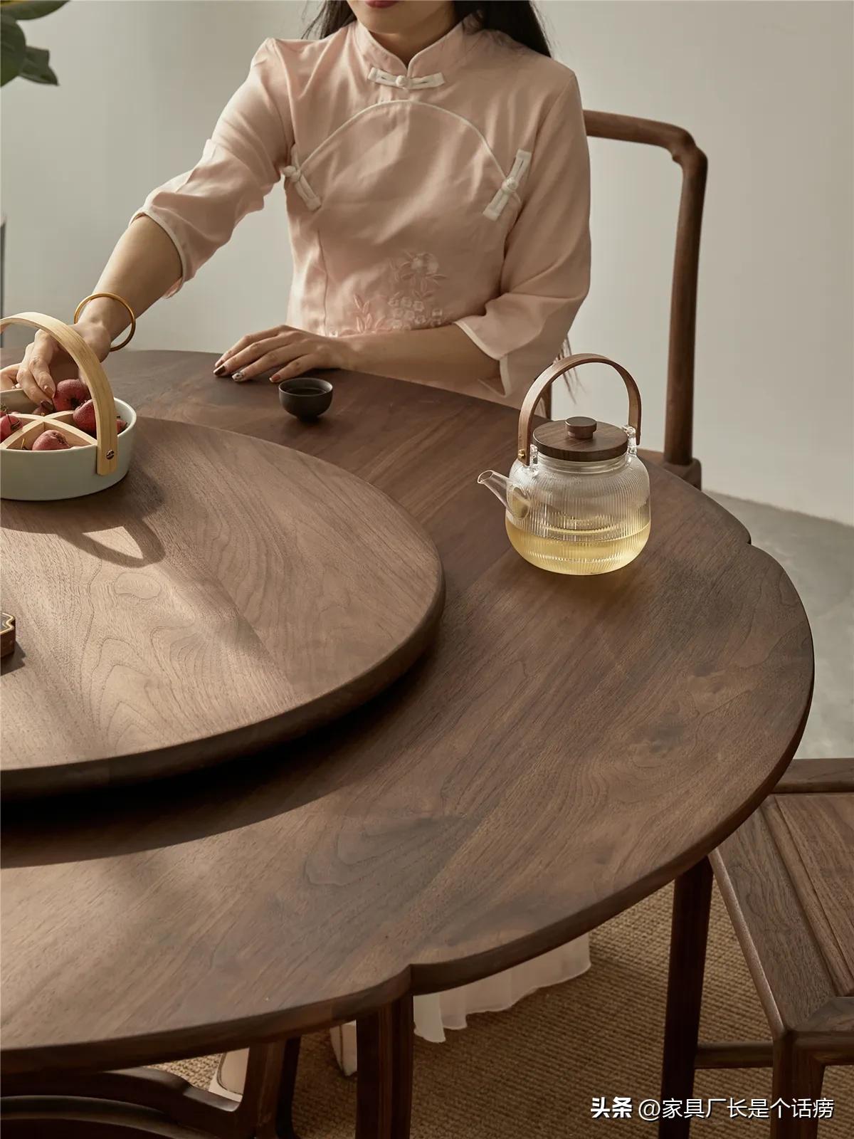 实木大圆餐桌款式带转盘,实木餐桌团团圆圆