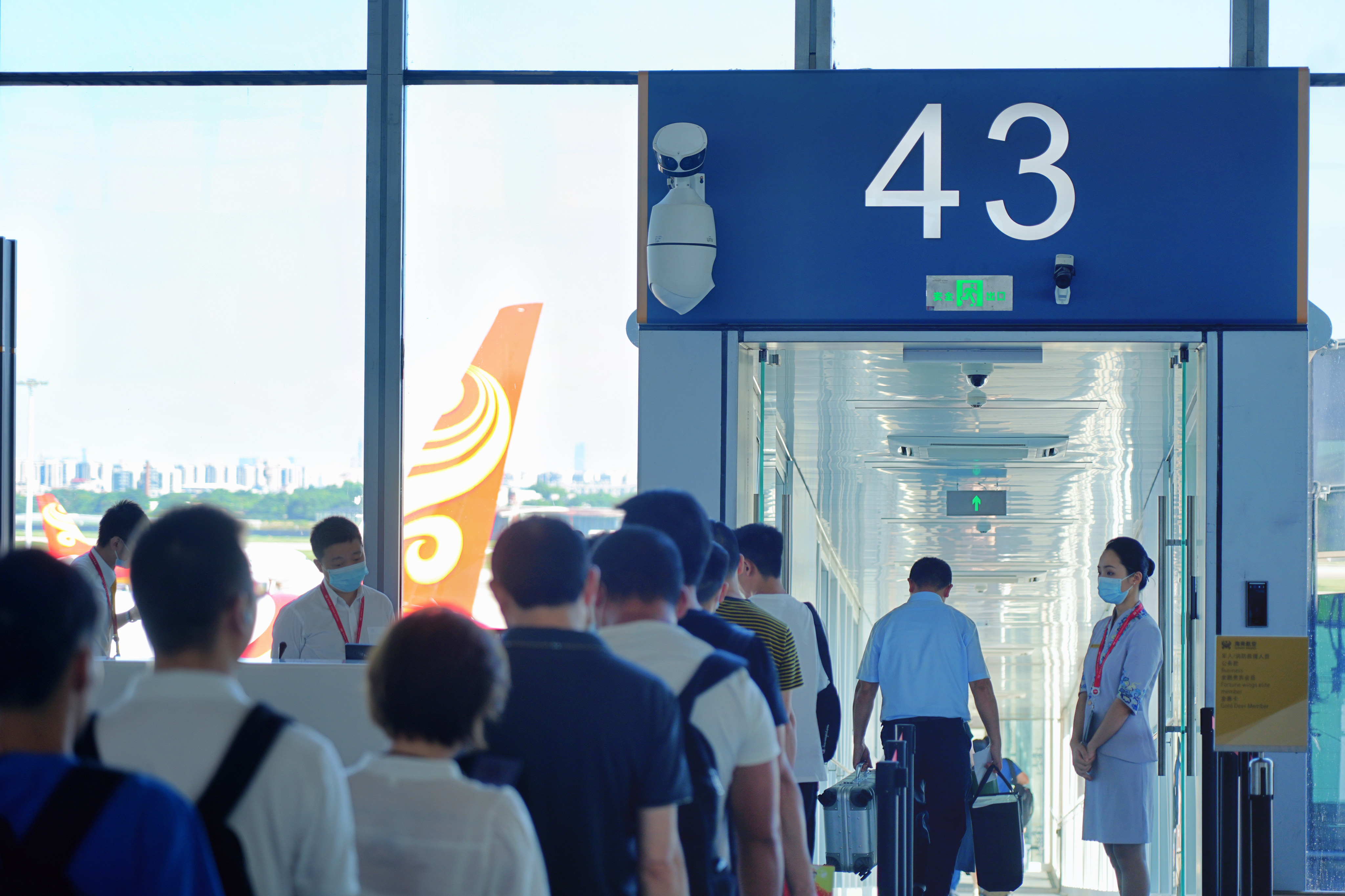 海口美兰机场t2航站楼首航,海口首次开通航班