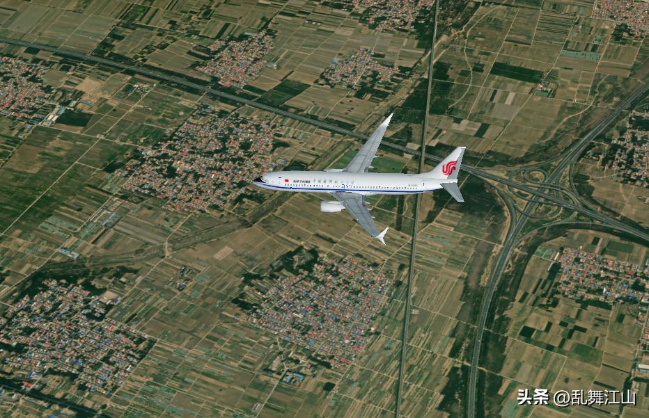 11月7日16点17分，一架从重庆飞往北京的飞机抵达河南新乡上空