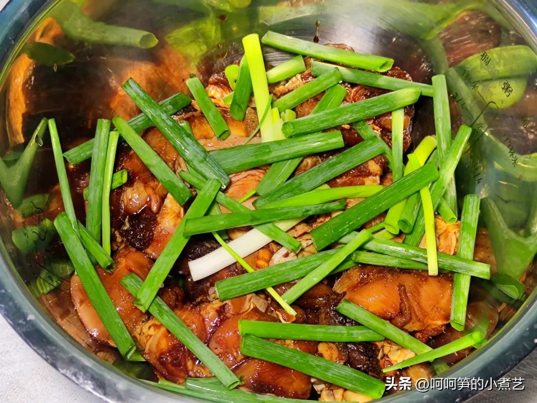 用电饭煲就能做的葱油鸡学会了吗,电饭锅葱油鸡做法家常菜