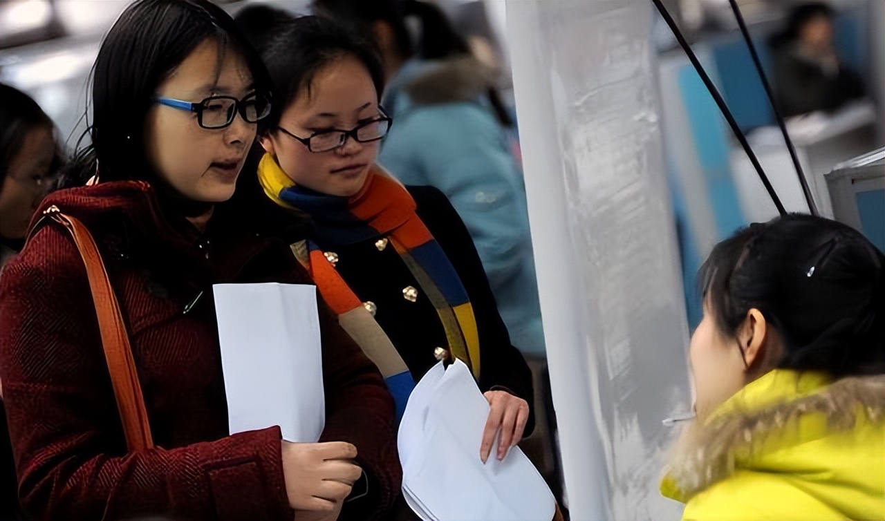 95后辞职设计院做保安,95后女孩从设计院辞职去当保安