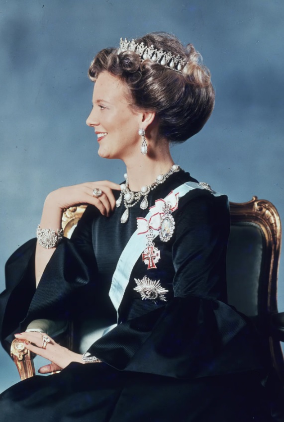 丹麦女王废除四个孙辈头衔,丹麦女王减少皇室成员