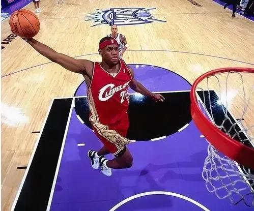 足球封王的标准是什么,封球王的条件