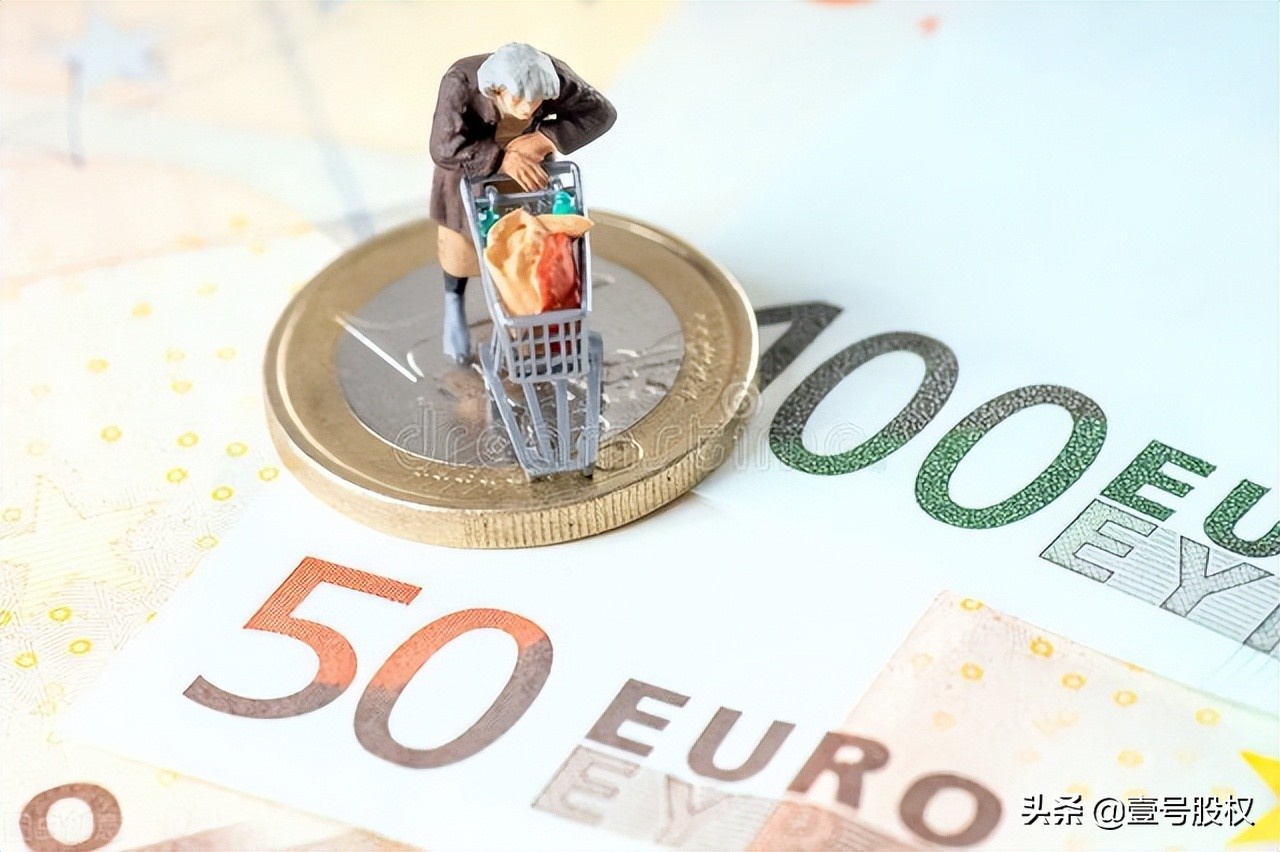欧元美元为什么一直跌,欧元兑美元为什么一直跌