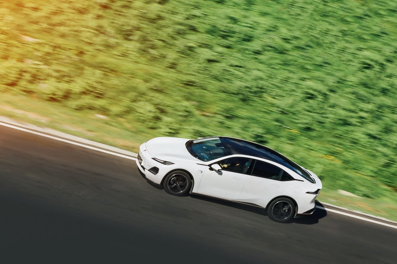 开完朋友的SL03增程版，我放弃了所有的合资燃油中型车