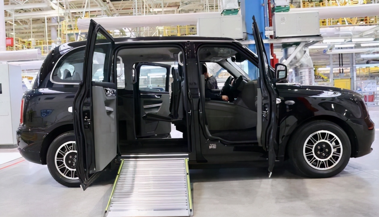 吉利电动出租车,吉利油电混动车出租车