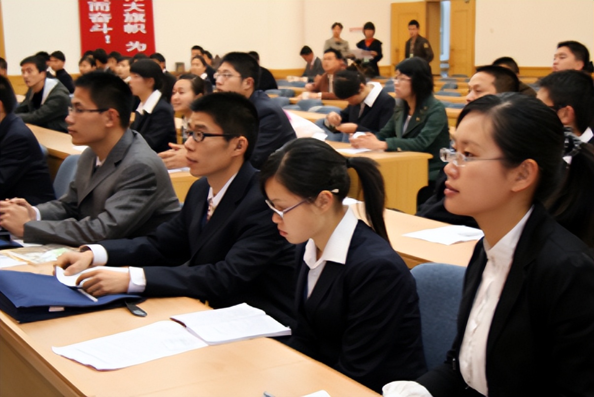 公务员禁酒令什么时候开始的,公务员禁酒令怎么规定