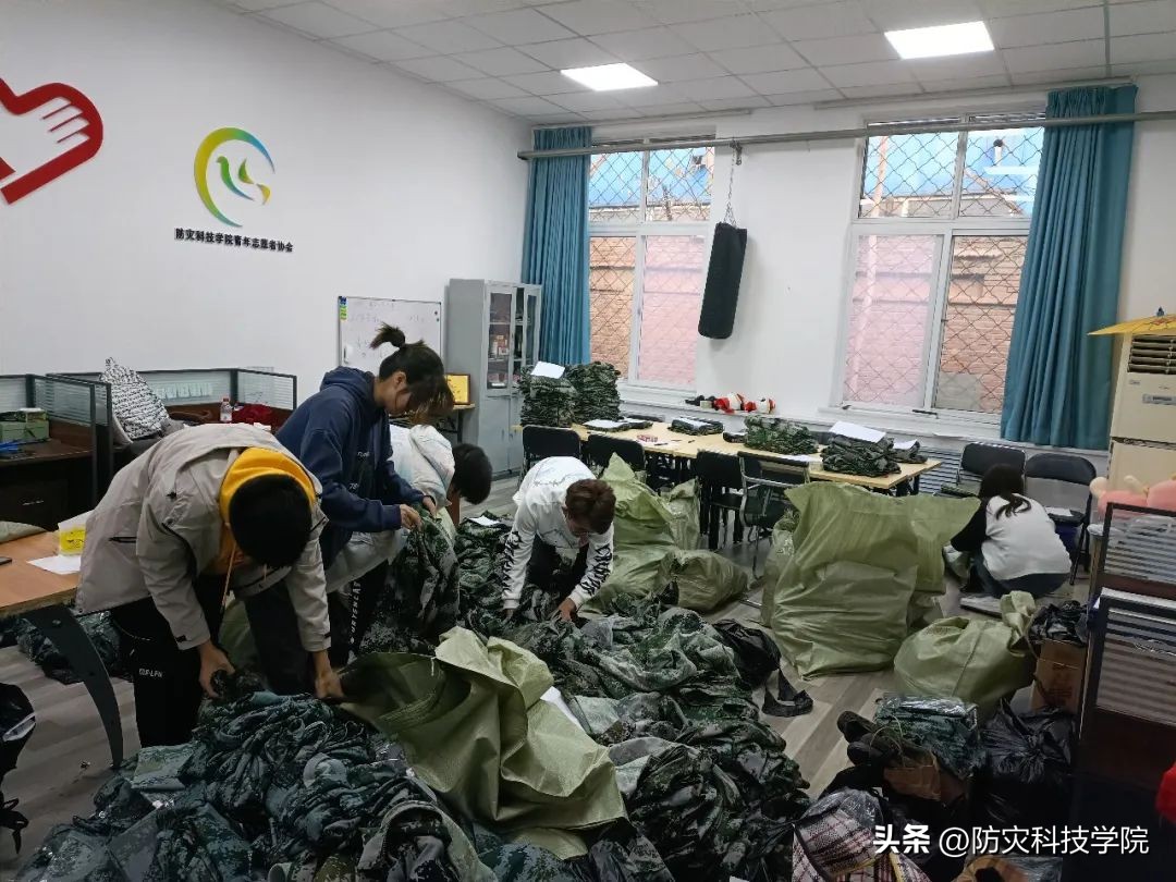 闲置衣服上门回收各种闲置旧衣服,旧衣回收联系电话