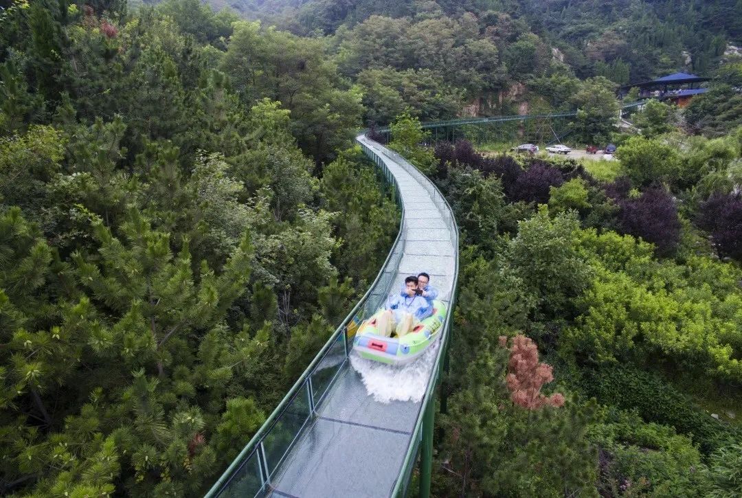 这个夏天一定要去玩一趟漂流,这个夏天一定要去玩一场漂流