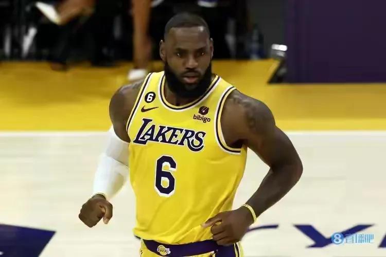 老詹连打30多分钟,老詹今日集锦活塞