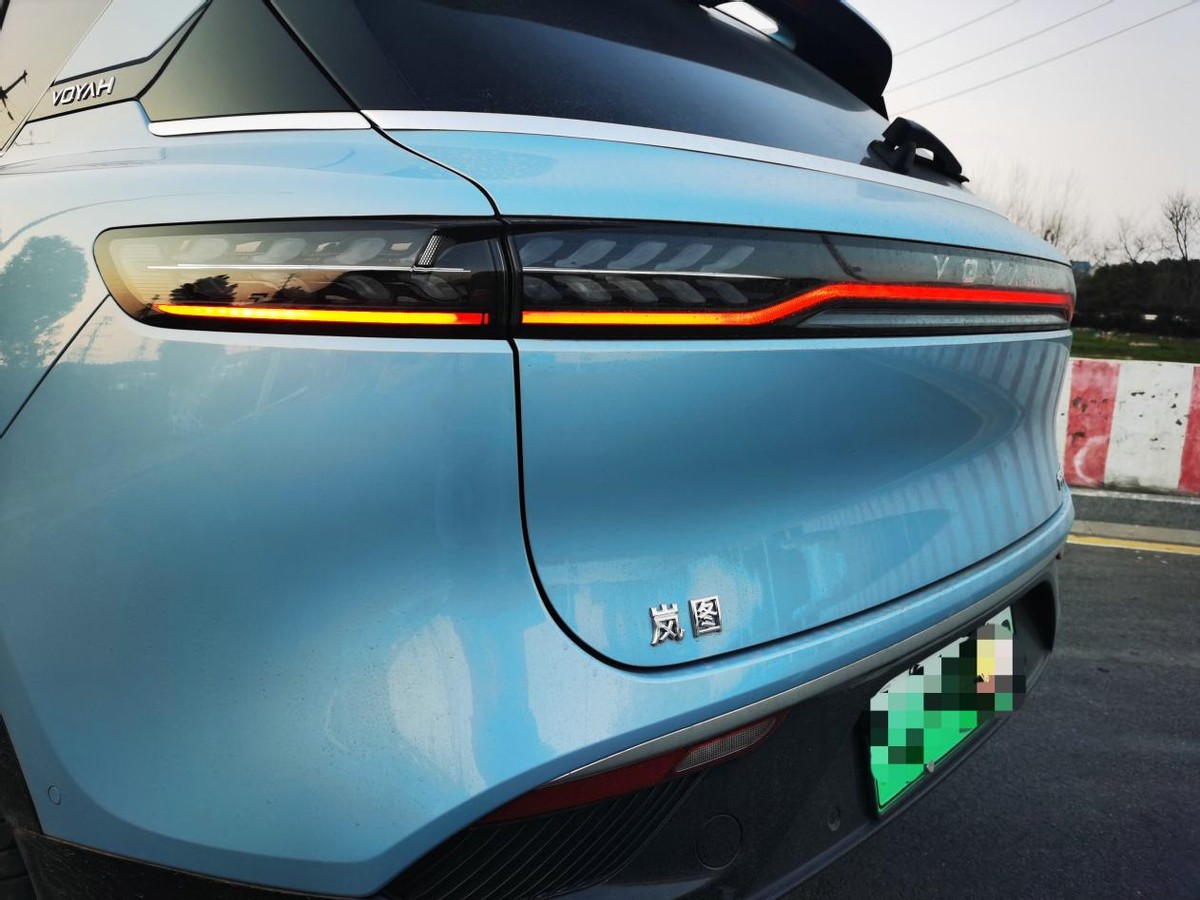 岚图FREE增程豪华版提车作业