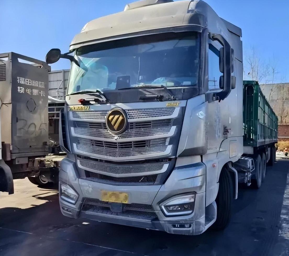 欧曼est530马力燃气车口碑,欧曼est530马力lng自动挡牵引车