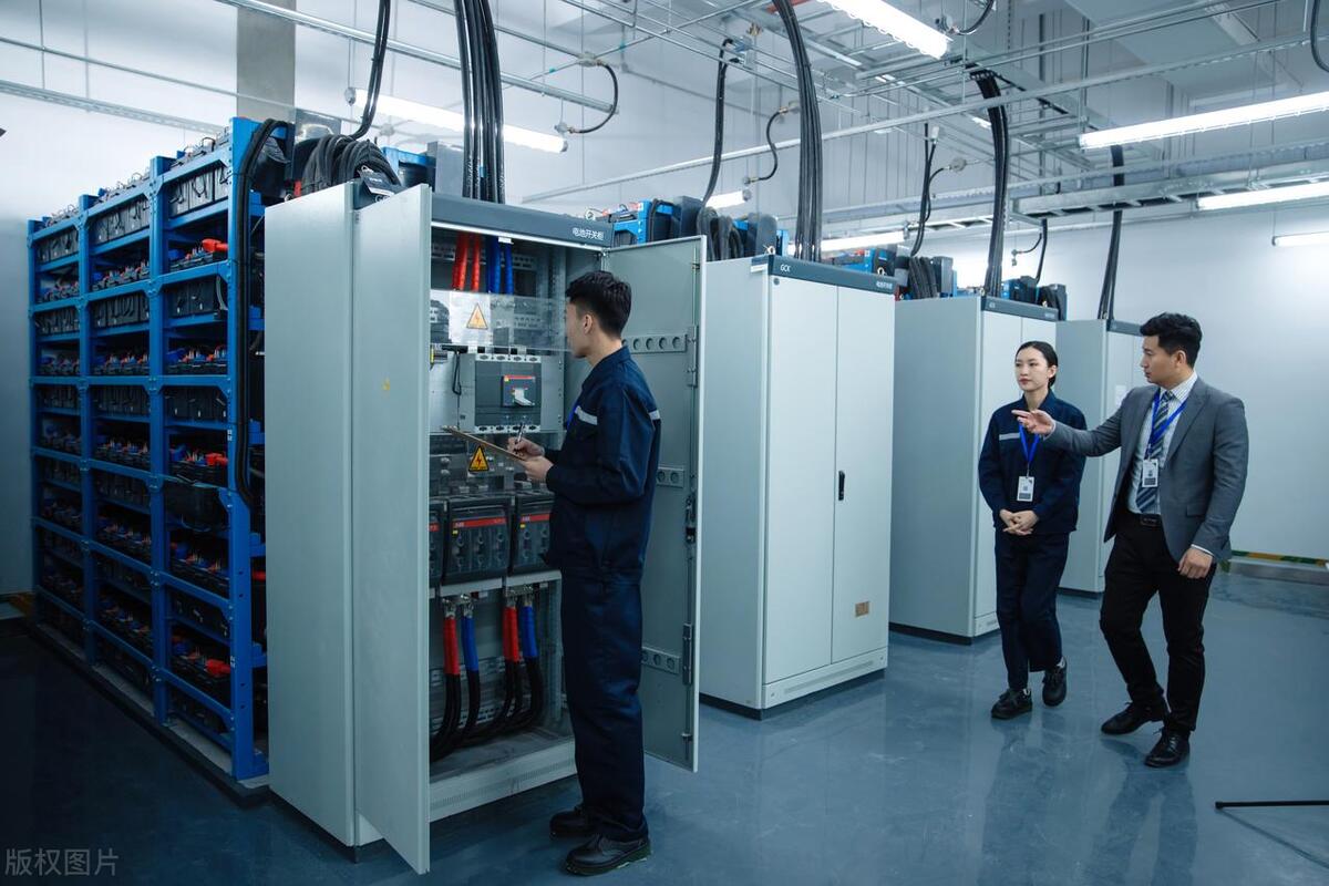 下属为什么会突然间反感上司,下属讨厌中层领导原因