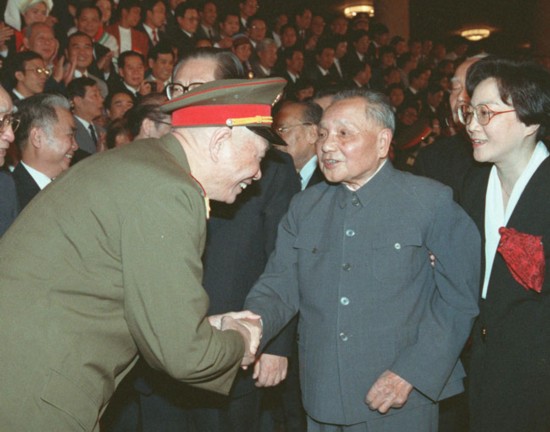 1997年，*小平邓**逝世，夫人卓琳致信*党**中央：*小平邓**交代了5个后事