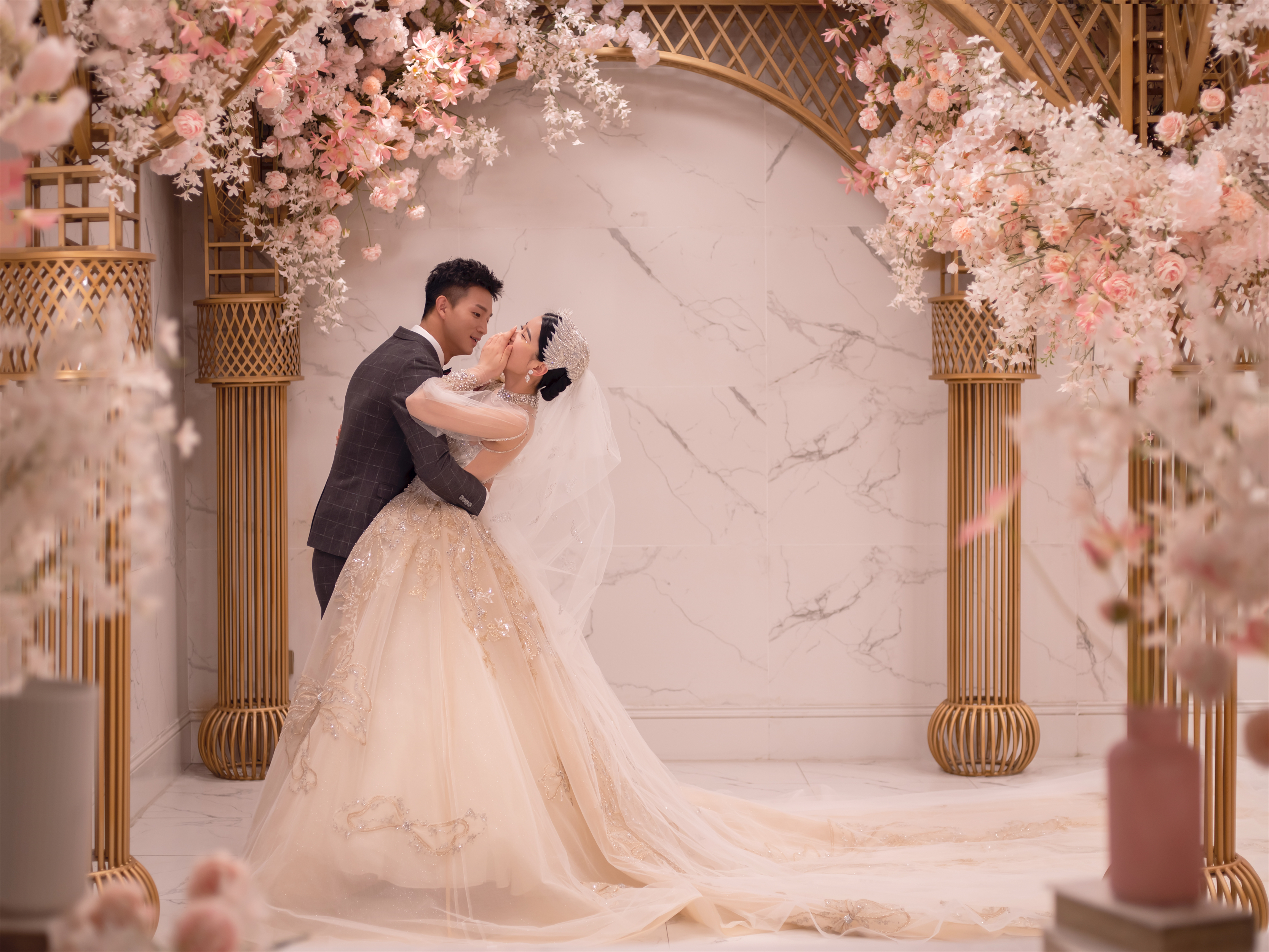 新娘感人致辞初为人妻请多多指教,新娘结婚致辞讲话简单大方特别