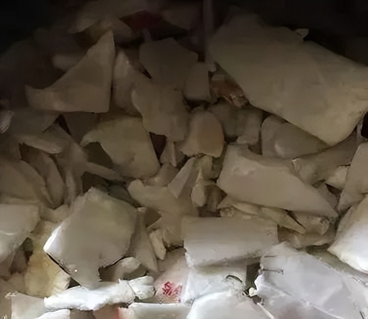 脱模剂塑料模板,塑料模板要不要脱模剂