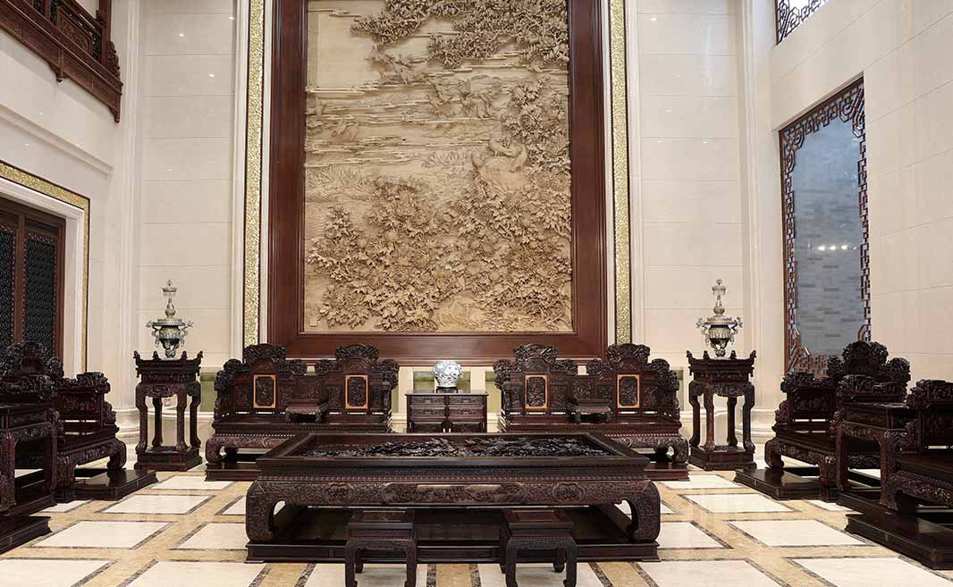 紫檀木材质特性,假紫檀木和真的紫檀木有什么区别