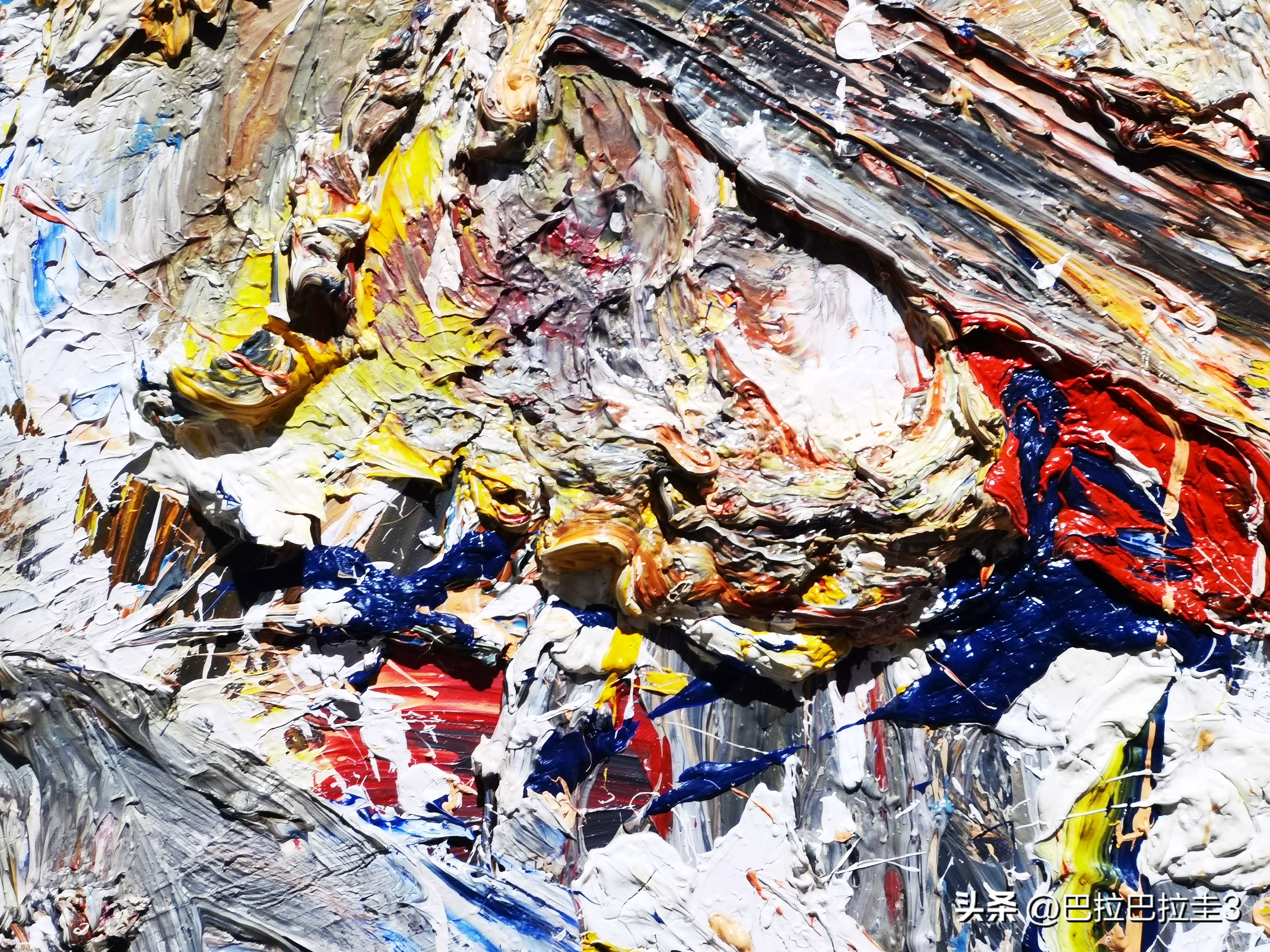 用脚画画的日本艺术家,一个小画家手拿画笔绘画