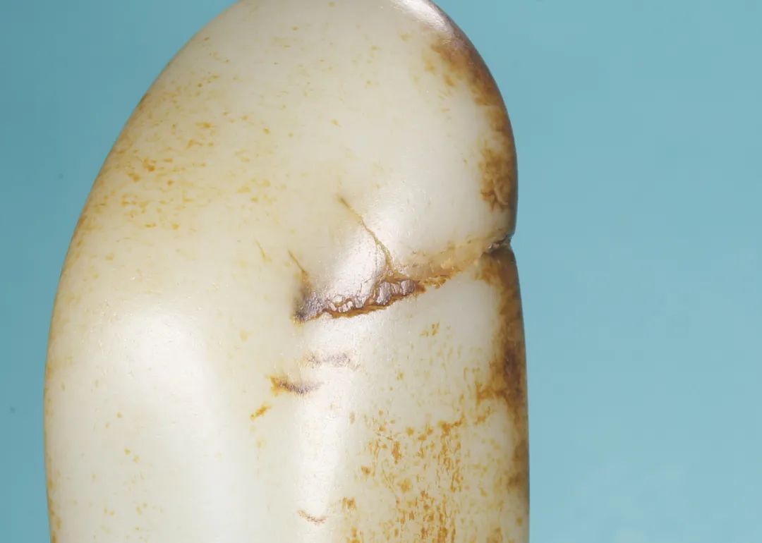 和田玉容易摔出裂纹吗,和田玉籽料有裂正常吗