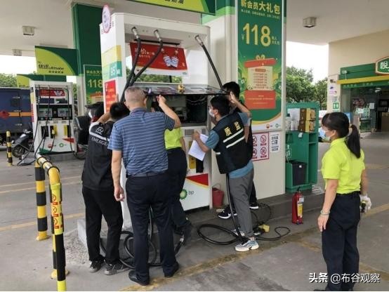 中国一边进口石油，一边出口成品油，卖价还便宜，这是为什么？