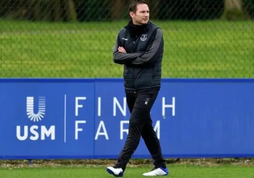 英国人真会玩，二级联赛都这么精彩的！竞争太激烈了